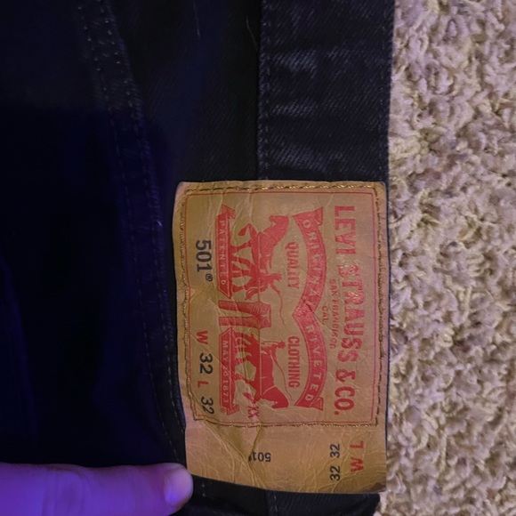 LEVIS - Picture 2 of 3